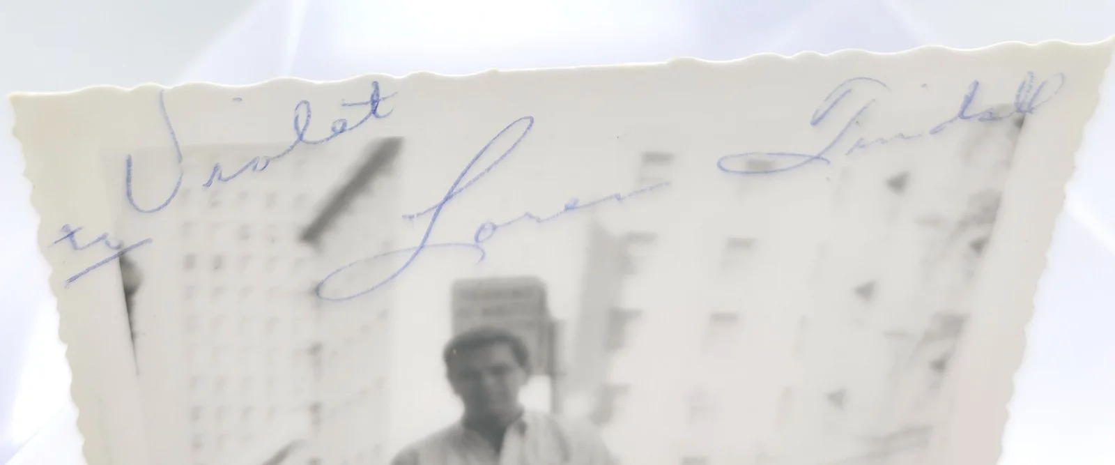 Loren Tindall — Vintage 1950s B&W Hand Signed Candid Photo Autograph Loren Tindall, image 2