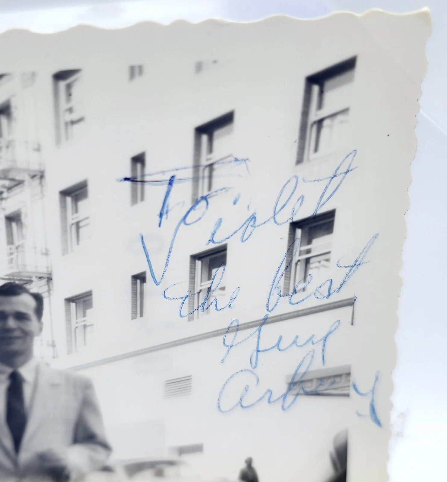 Guy Arbury — Vintage 1950s B&W Hand Signed Candid Photo Autograph Guy Arbury, image 2