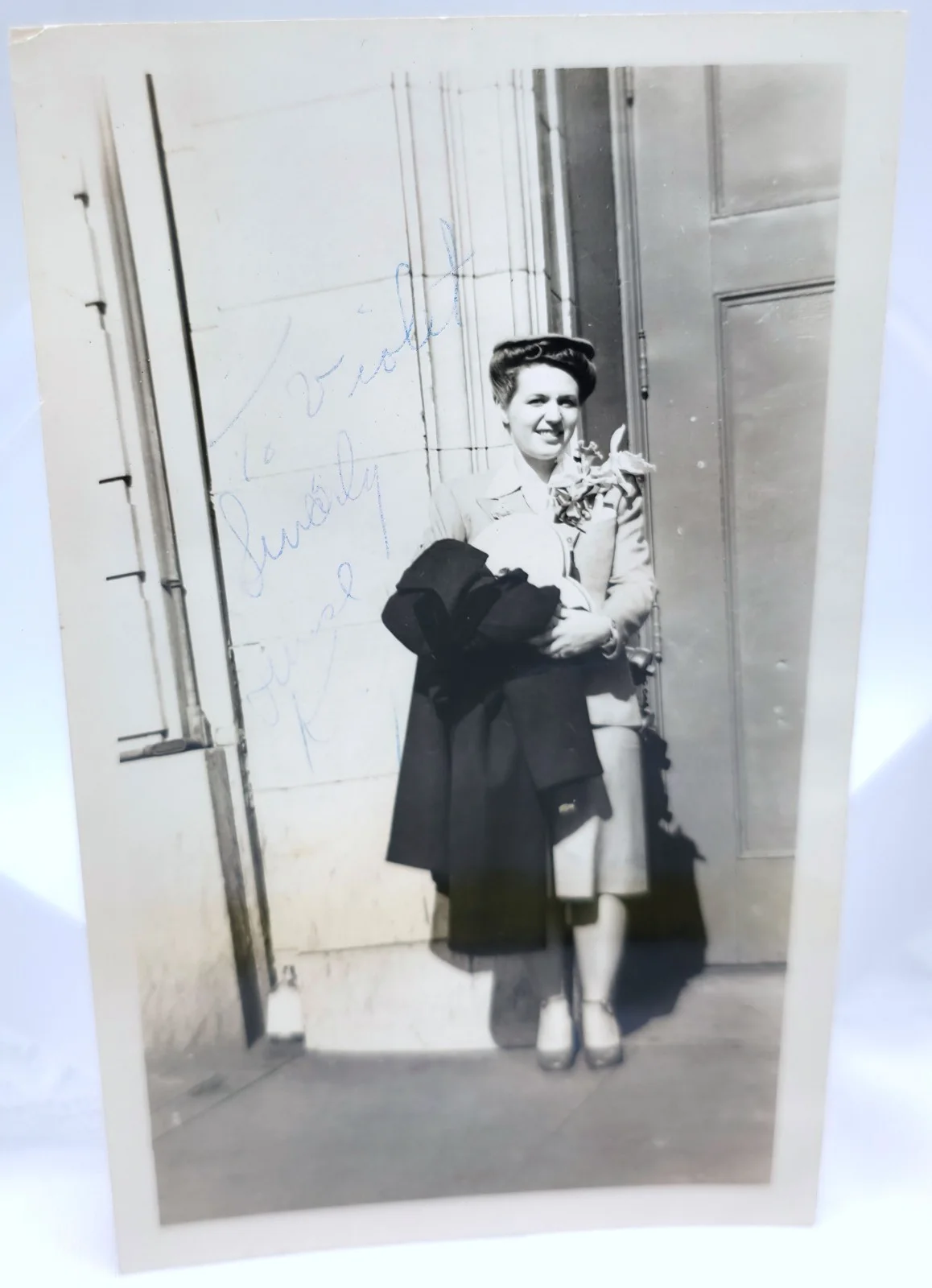 Louise King — 1950s B&W Hand Signed Candid Photo Autograph Louise King The Seven Year Itch #2