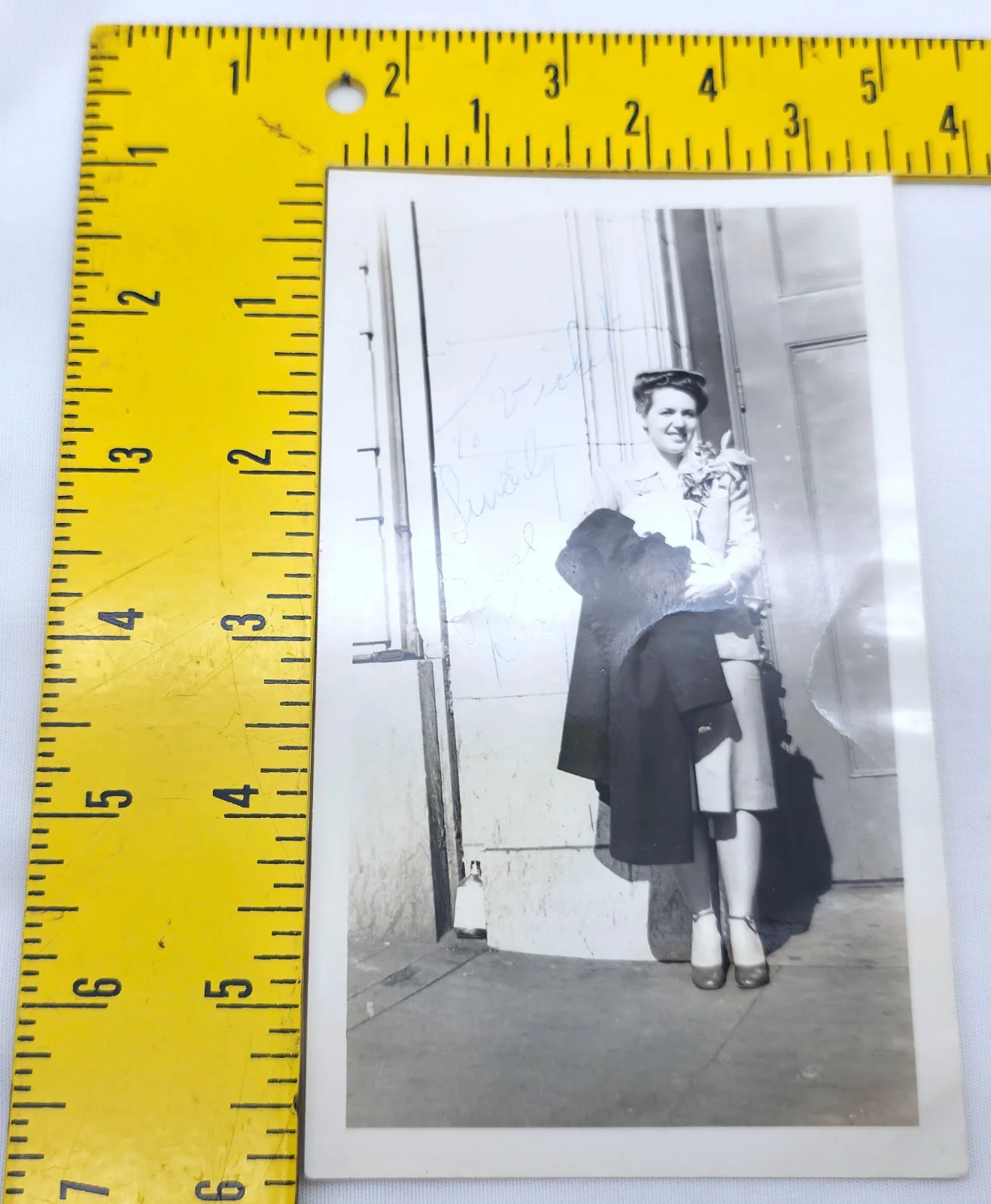Louise King — 1950s B&W Hand Signed Candid Photo Autograph Louise King The Seven Year Itch #2, изображение 4