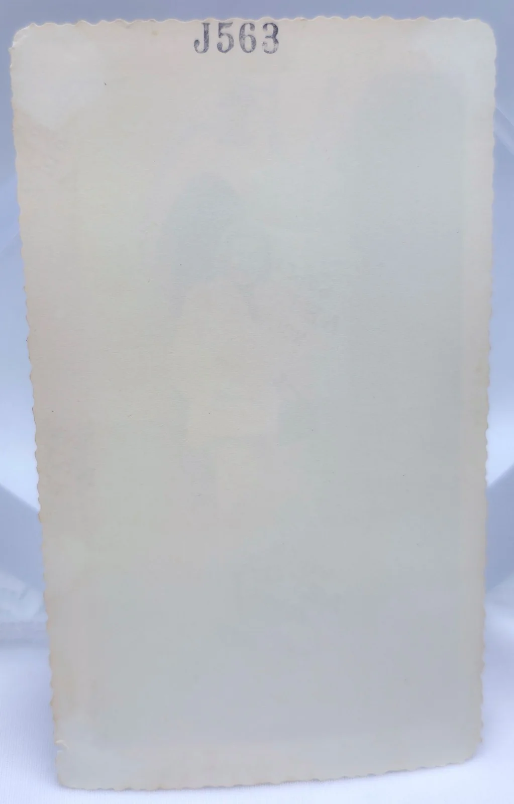 Vintage 1950s B&W Hand Signed Candid Photo Autograph Gerry Vanik ??, изображение 3
