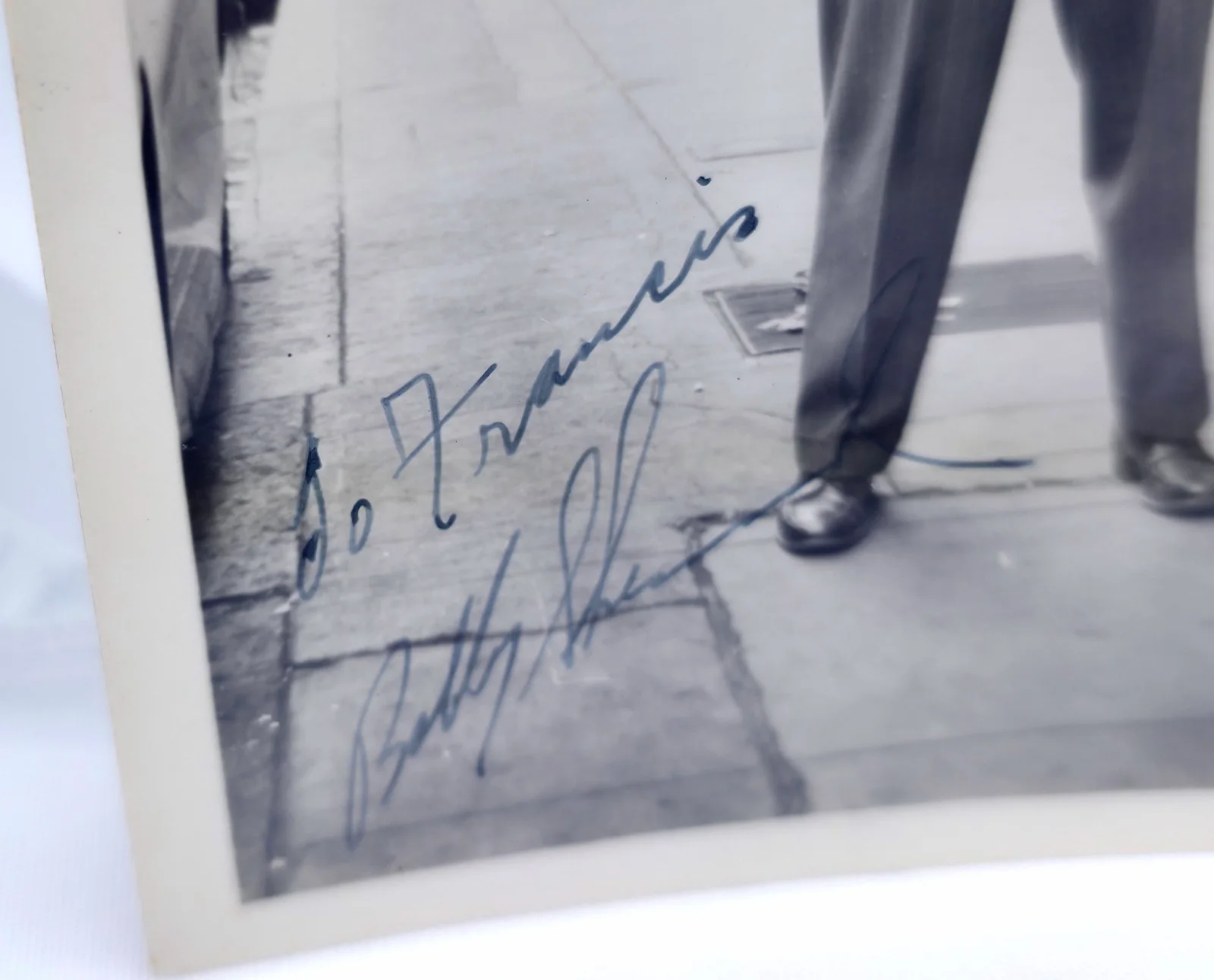Bobby Shepard — Vintage 1950s B&W Hand Signed Candid Photo Autograph Bobby Shepard, изображение 2