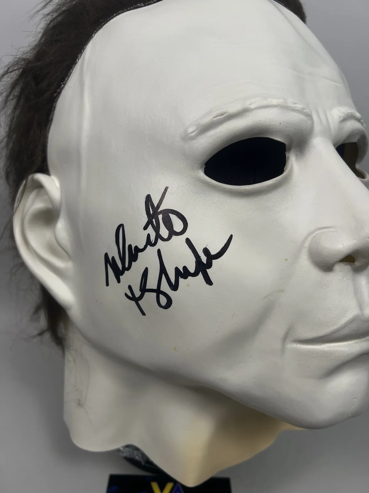 John Carpenter, Nick Castle — John Carpenter + Nick Castle Signed Halloween Michael Myers Mask w/ JSA WITNESS, изображение 3
