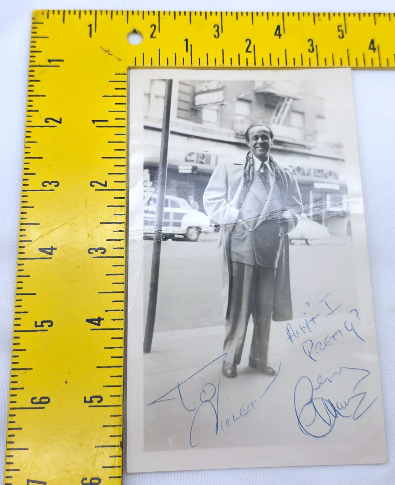 Holly — Vintage 1950s B&W Hand Signed Candid Photo Autograph Ain't I Pretty Unknown, изображение 4
