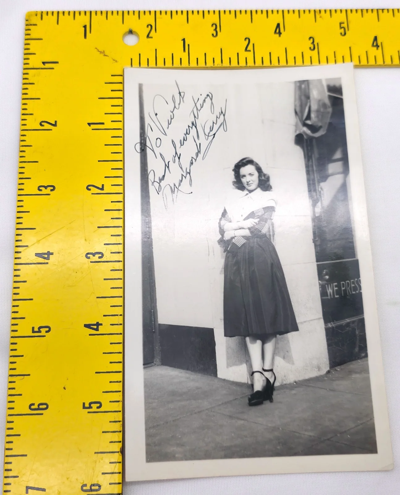Margaret Kerry — Vintage 1950s B&W Hand Signed Candid Photo Autograph Margaret Kerry ~ Tinkerbell, изображение 4