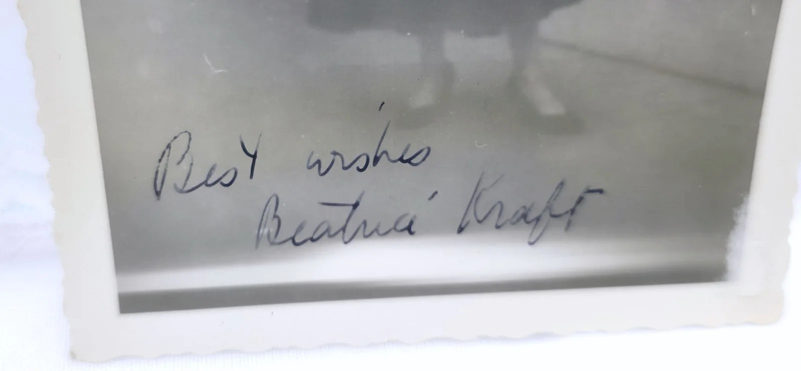 Beatrice Kraft — 1950s Hand Signed Candid Photo Autograph Bearice Kraft The Rains of Ranchipur, изображение 2