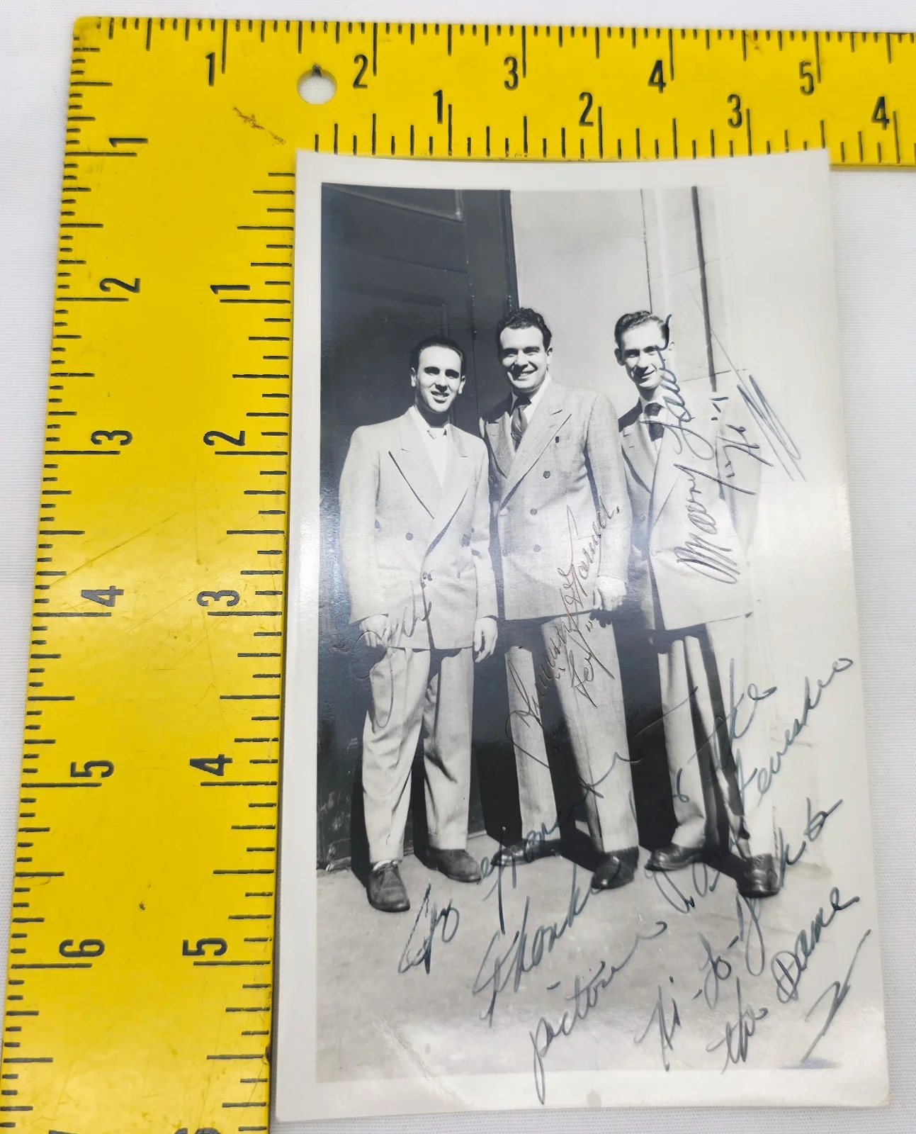 Vintage 1950s B&W Hand Signed Candid Photo Autograph Hi Low Jack and the Dame, изображение 5
