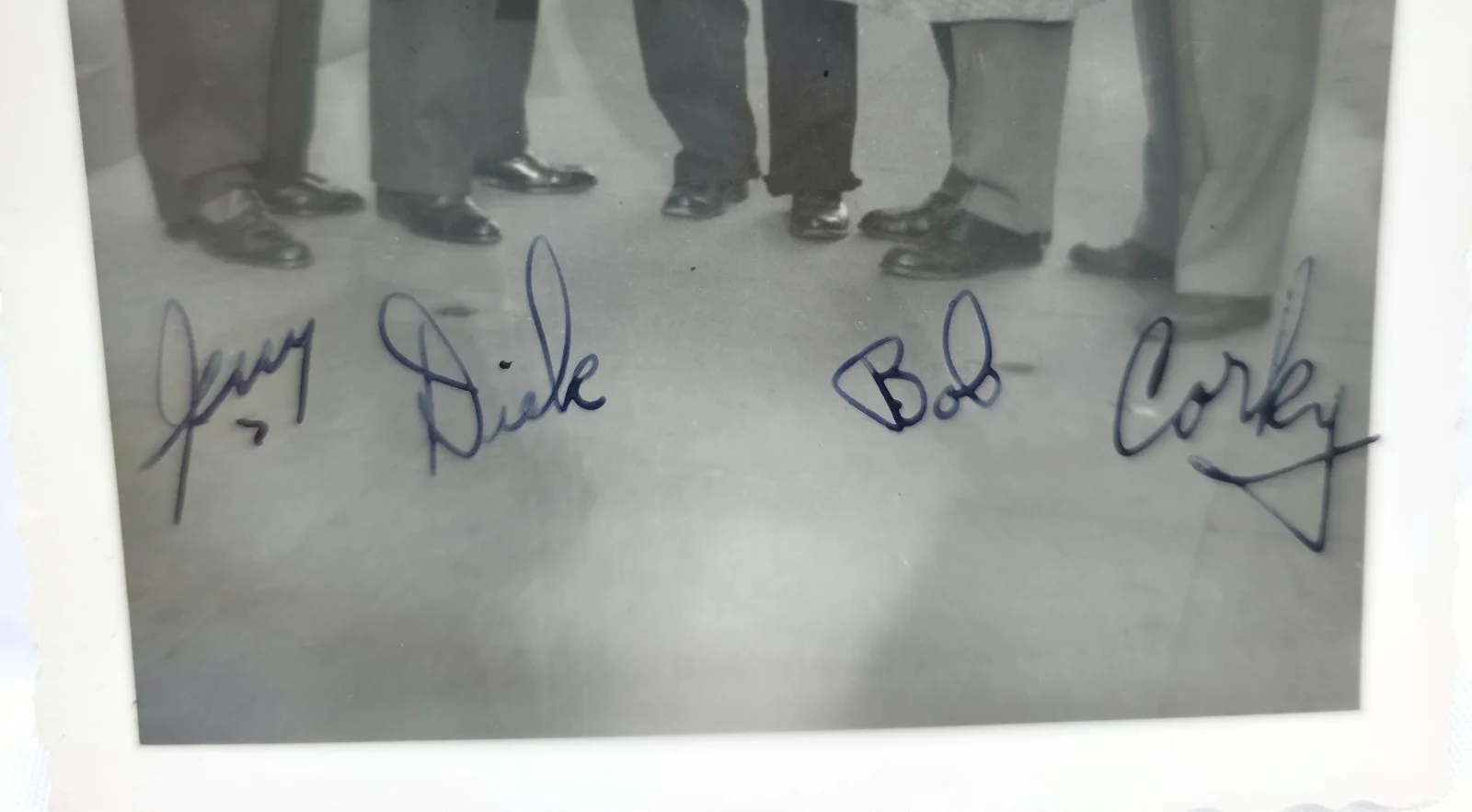 RARE Vintage Hand Signed Photo Francis Zane w/ Jerry Dick Bob Corky The Lancers, изображение 2