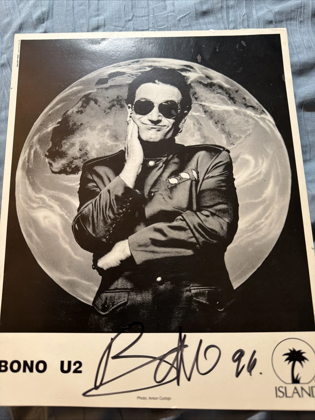 Bono Signed Autograph 8X10 Photo U2 Singer Island Records Promo 1996, изображение 2
