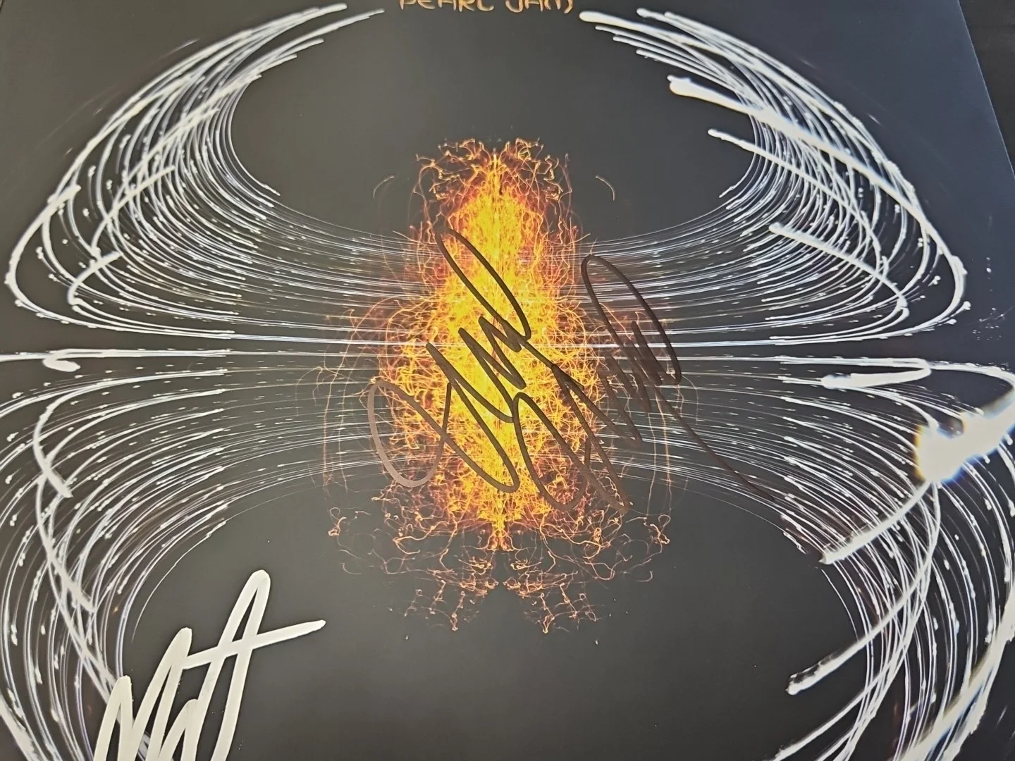 Matt Cameron Jeff Ament Mike McCready Pearl Jam SIGNED Dark Matter Album JSA COA, image 4