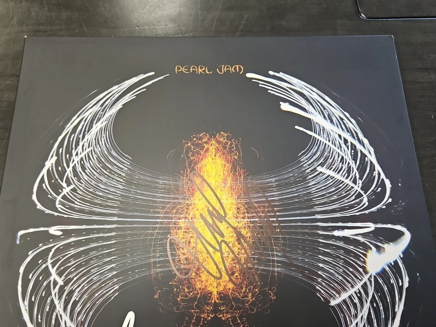 Matt Cameron Jeff Ament Mike McCready Pearl Jam SIGNED Dark Matter Album JSA COA, image 5