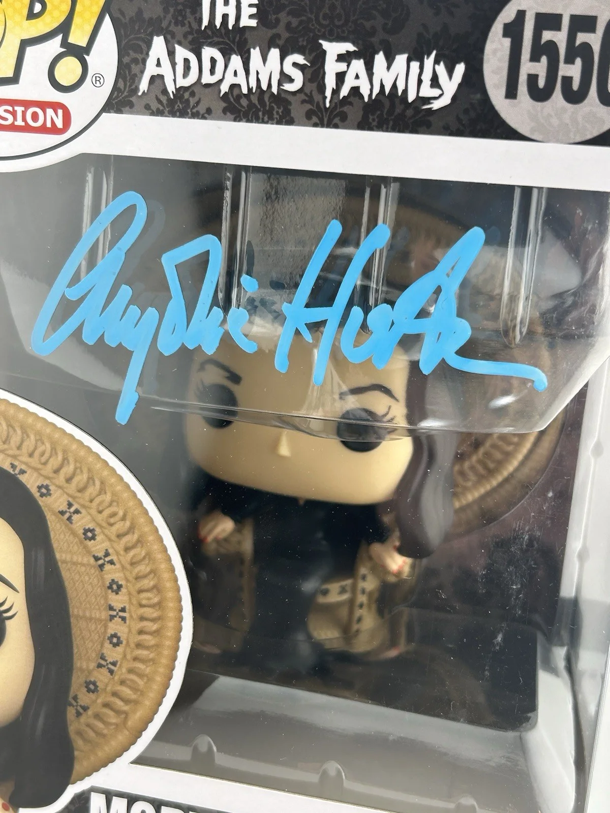 Angelica Huston — Angelica Huston Signed Morticia Addams # 1550 Jumbo Funko Pop Figure OCCM COA, изображение 2