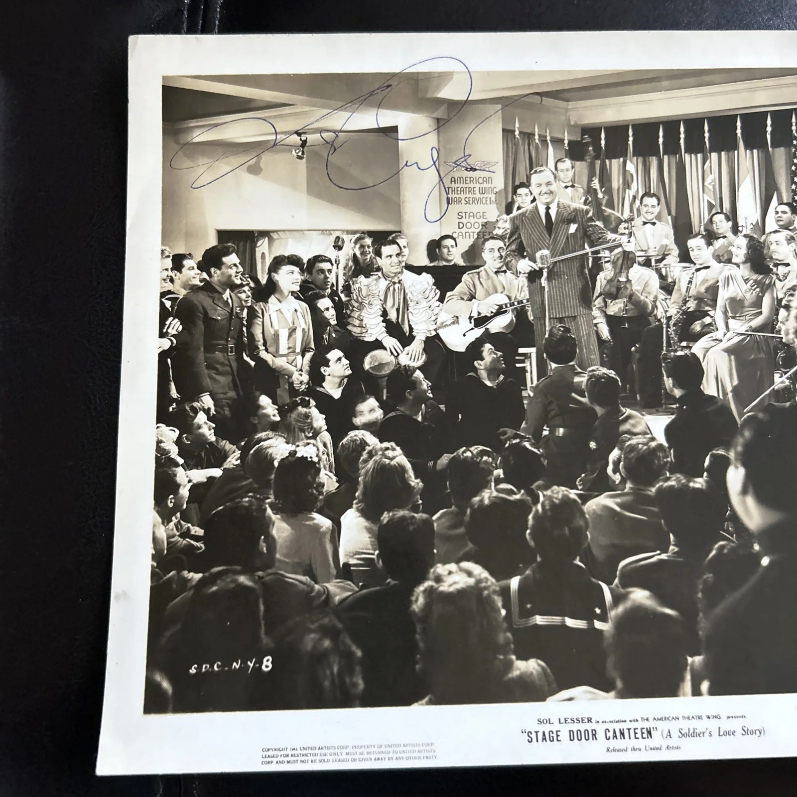 Original Press Photo Stage Door Canteen 1943 Signed Xavier Cugat T552, image 2