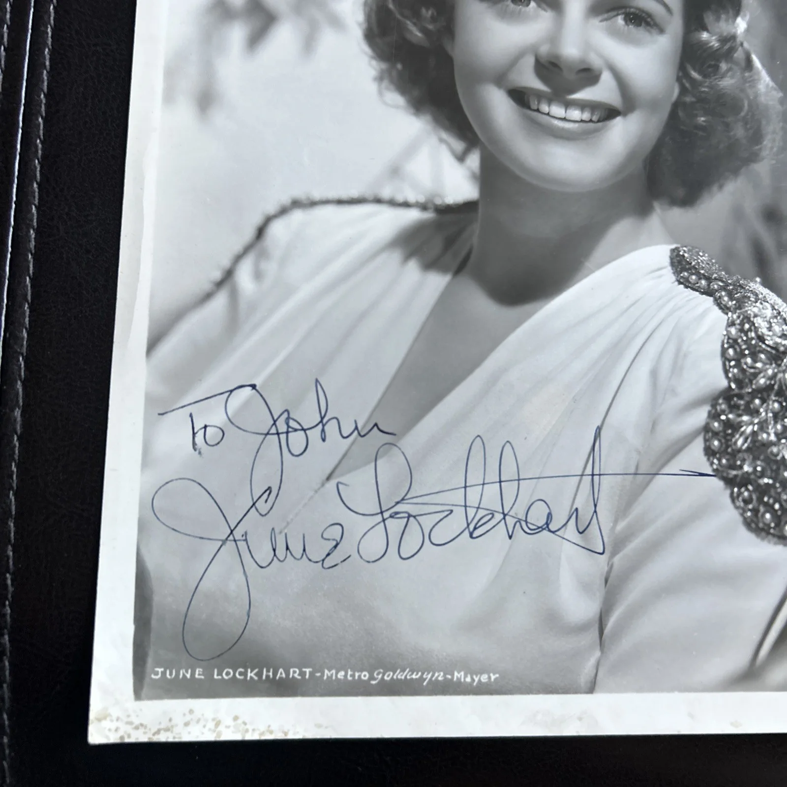 Original Press Photo MGM Publicity Signed June Lockhart T562, image 2