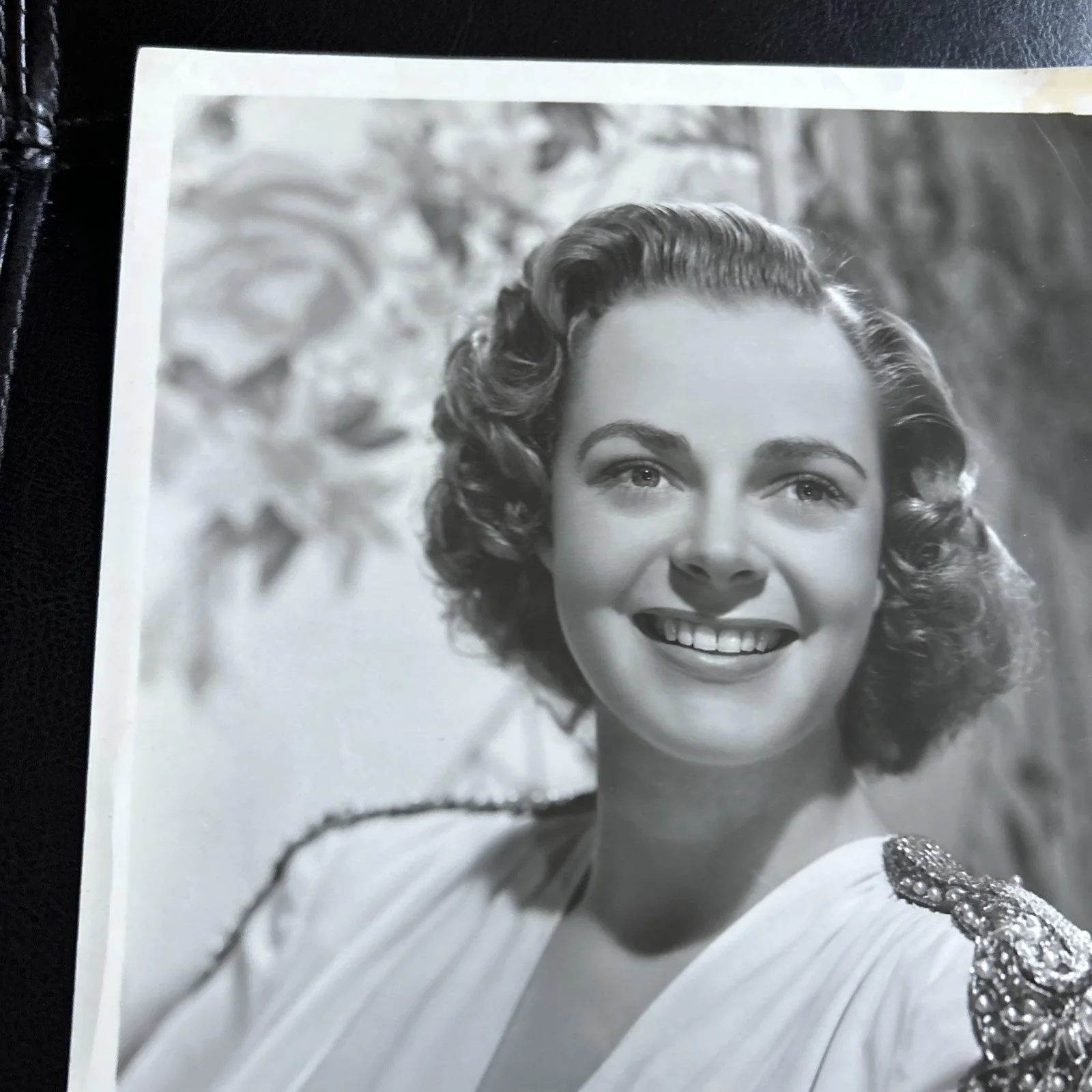 Original Press Photo MGM Publicity Signed June Lockhart T562, image 3