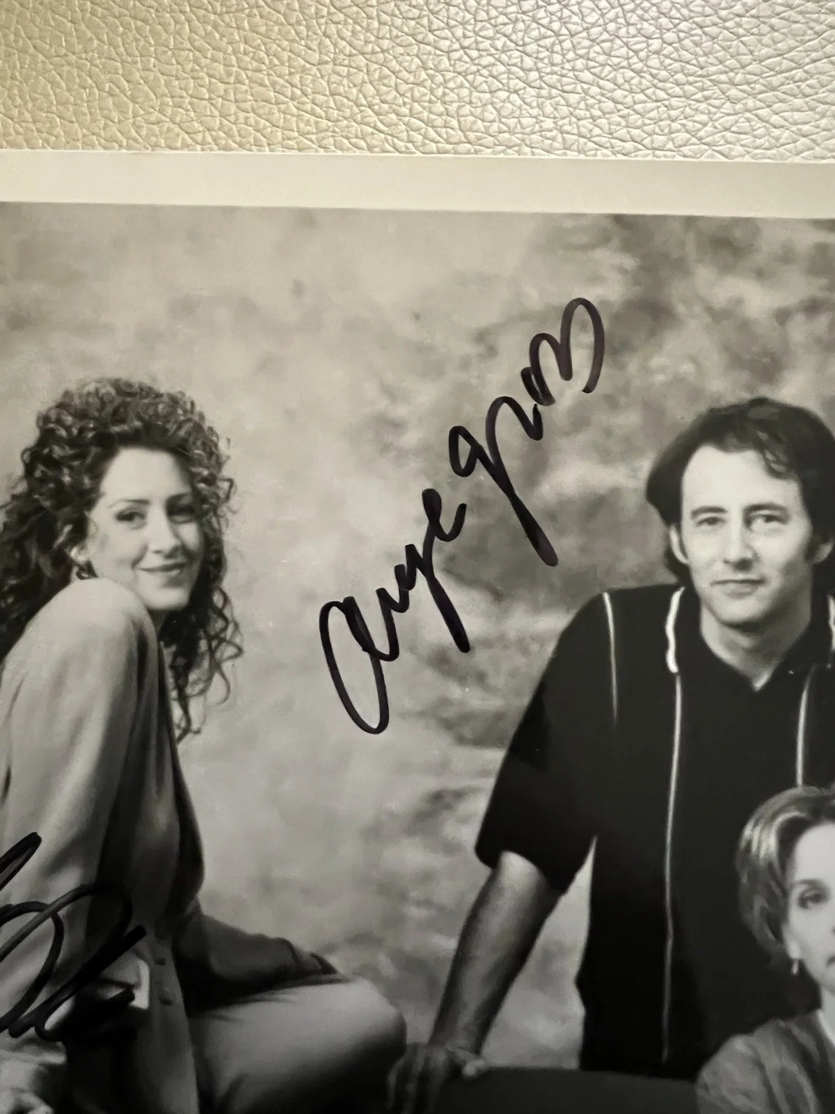 Ellen Degeneres Joely Fisher Arye Gross David Higgins — Ellen Degeneres Joely Fisher Arye Gross David Higgins Signed Promo Photo 8x10, изображение 4