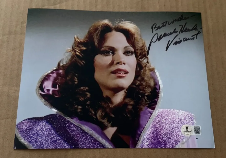 PAMELA HENSLEY — PAMELA HENSLEY SIGNED BUCK ROGERS 8X`10 PHOTO BECKETT COA AUTHENTIC #10