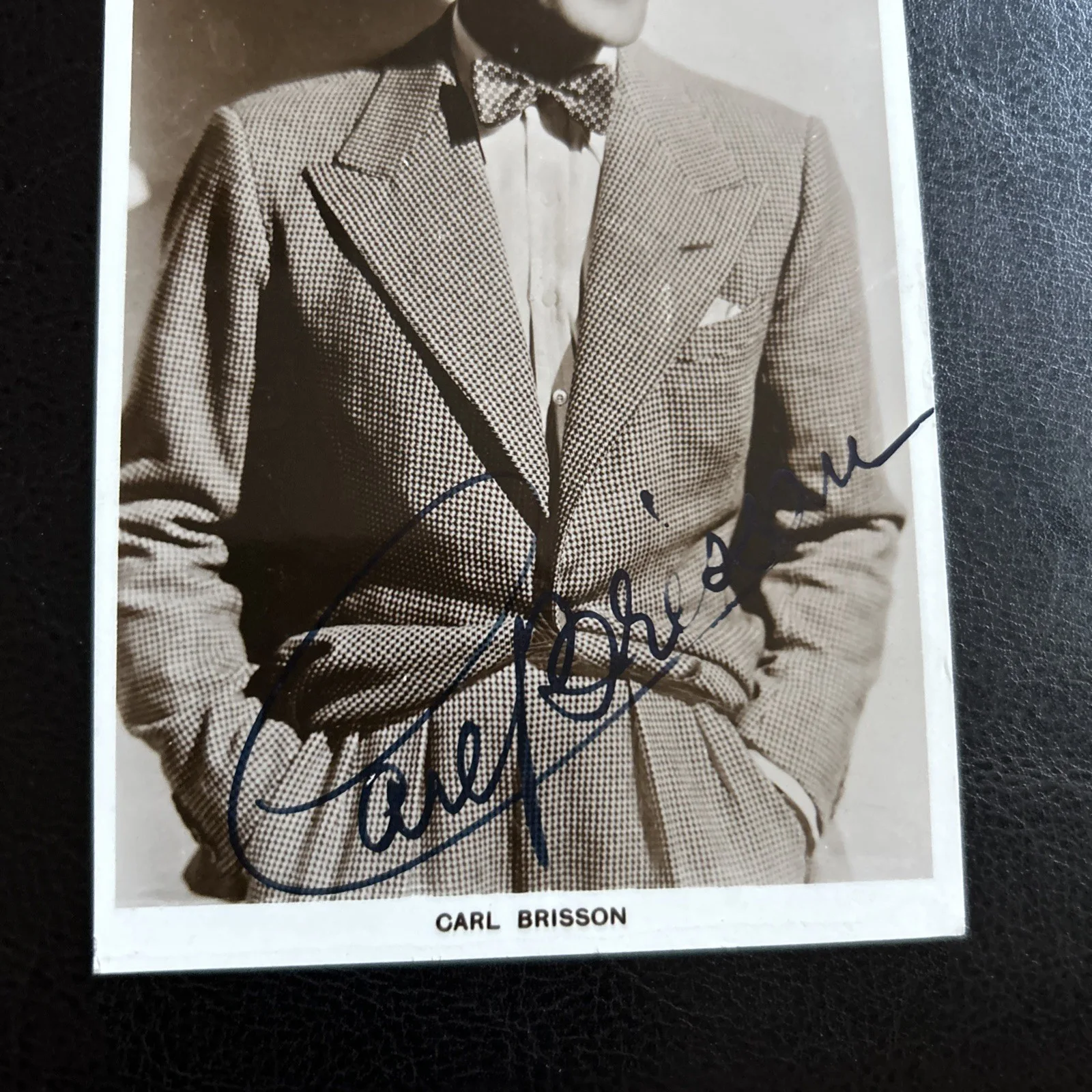 Carl Brisson Signed Photo Postcard / Autographed Actor T564, изображение 2
