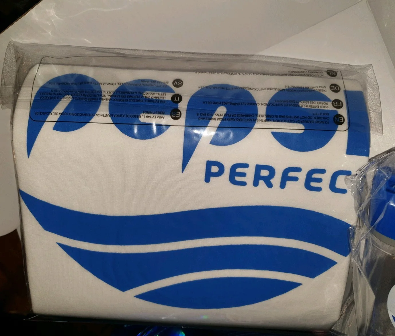 Pepsi Perfect Bundle inc Bottle, Cap, T-Shirt (M) Size - Back to the Future BTTF, image 3