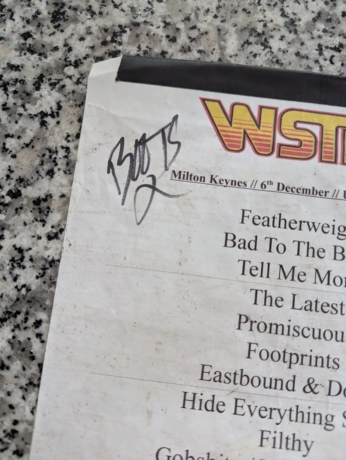 WSTR Autographed Original Setlist Milton Keynes 12/6/19 Music Memorabilia, изображение 2