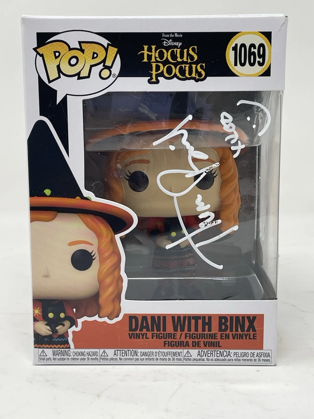 Thora Birch — Thora Birch Signed Hocus Pocus Dani with Binx Funko Pop #1069 Autograph ACOA COA, image 3