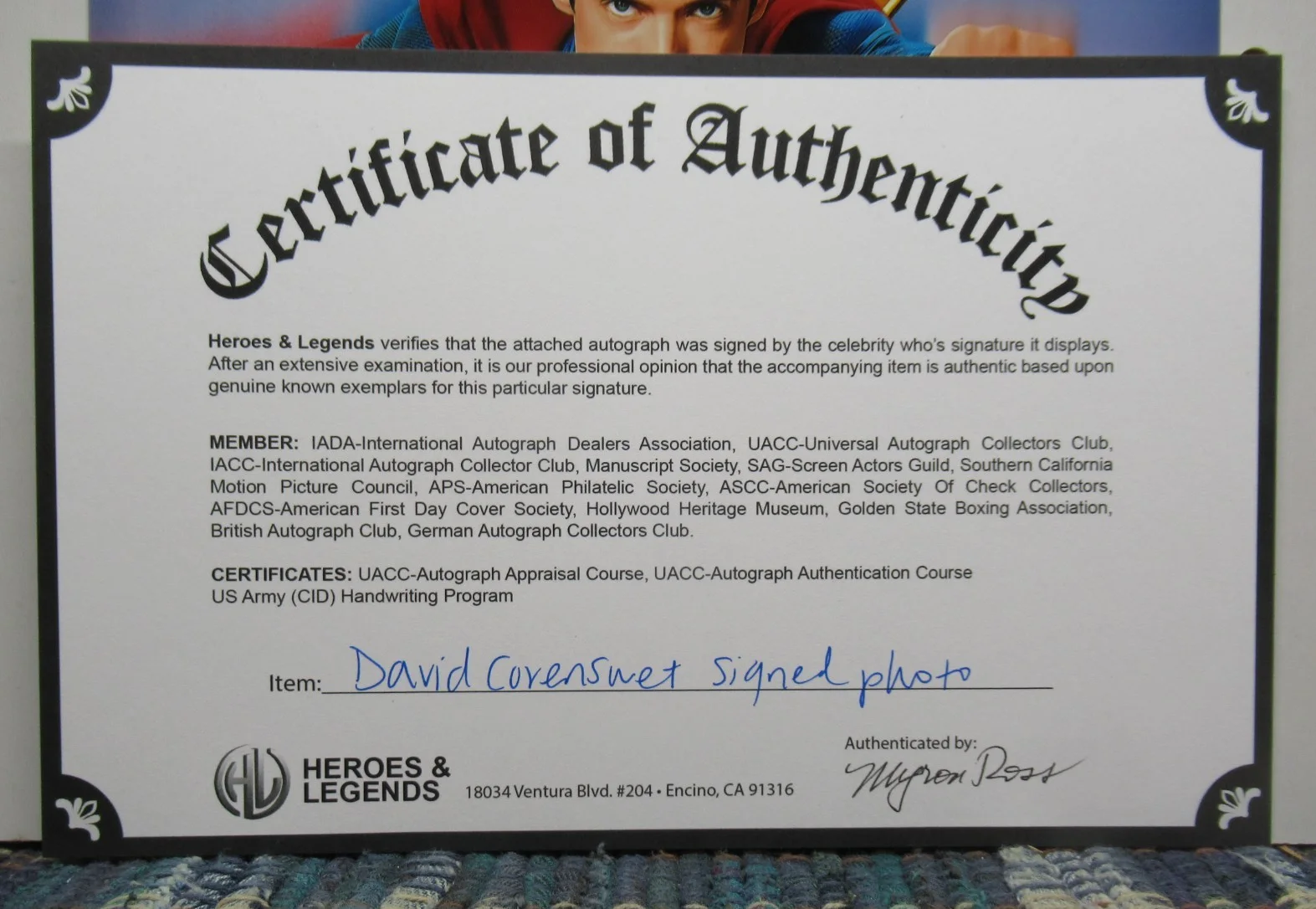 DAVID CORENSWET — SUPERMAN 2025 DAVID CORENSWET AUTOGRAPHED 8x10 PHOTO - W/COA, AND SLEEVE, image 4