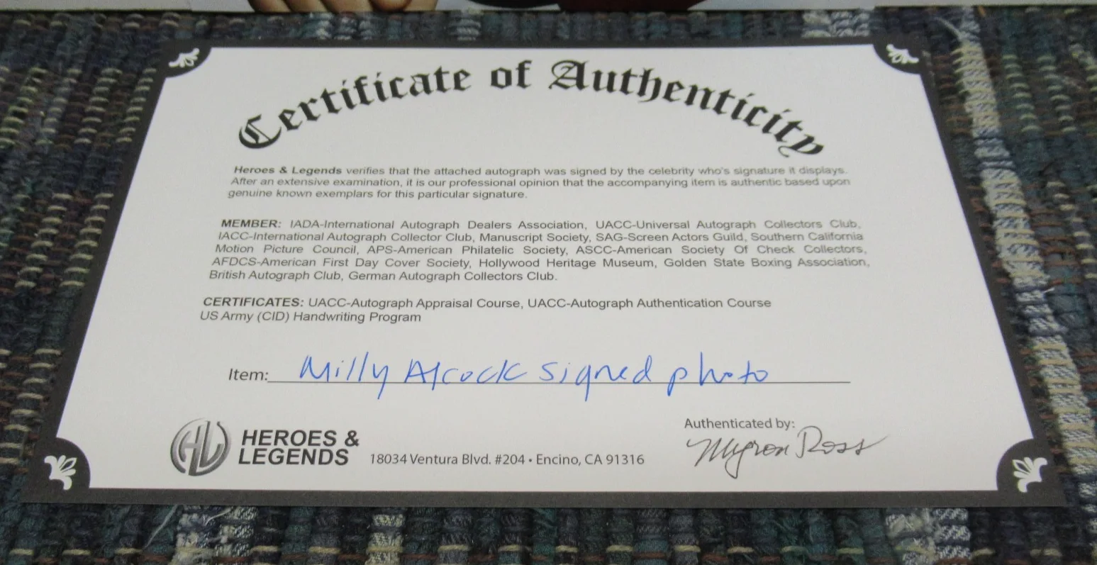 MILLY ALCOCK — SUPERGIRL AND KRYTO - MILLY ALCOCK AUTOGRAPHED 8x10 PHOTO - W/COA, AND SLEEVE, изображение 4