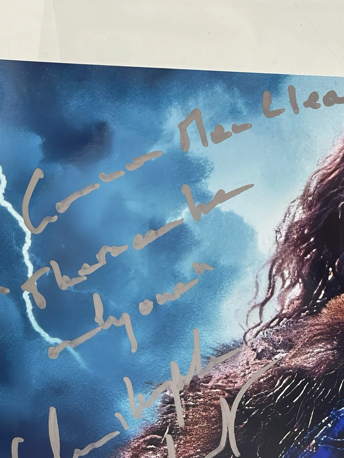 Christopher Lambert — Christopher Lambert " There can be only one!" Signed 8x10 Highlander Beckett COA, изображение 2