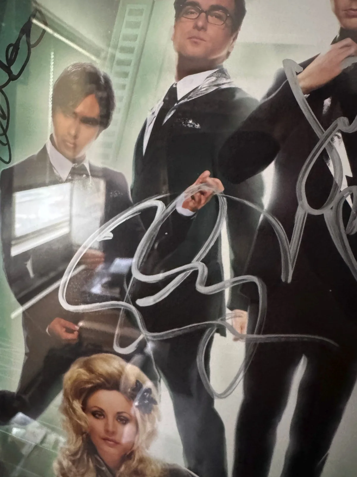 Cast of Big Bang Theory — The Big Bang Theory Cast of 5 Hand Signed 11x17 SDCC Poster RARE, изображение 3