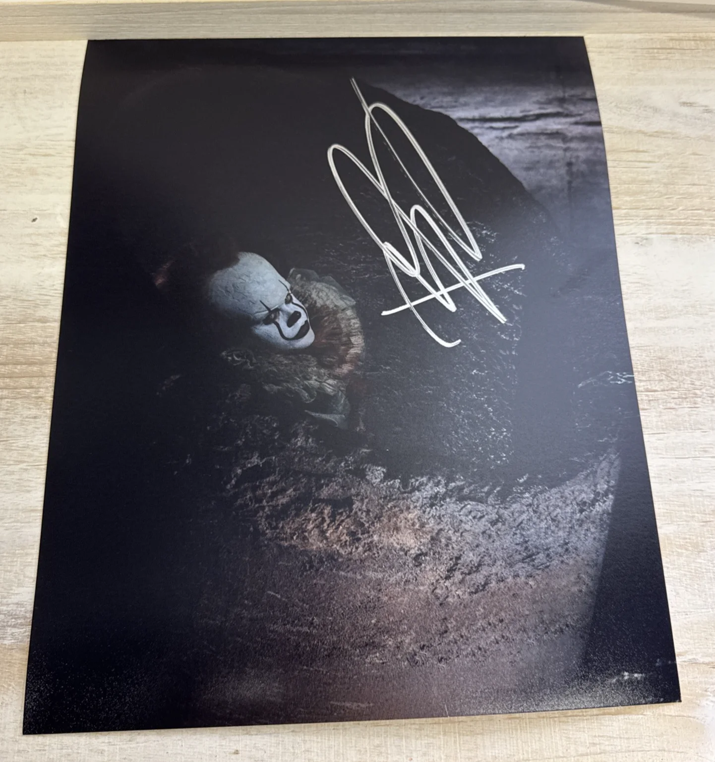 Bill Skarsgard — Bill Skarsgard Signed PENNYWISE: IT 8x10" Original Authentic Auto w/COA Hologram