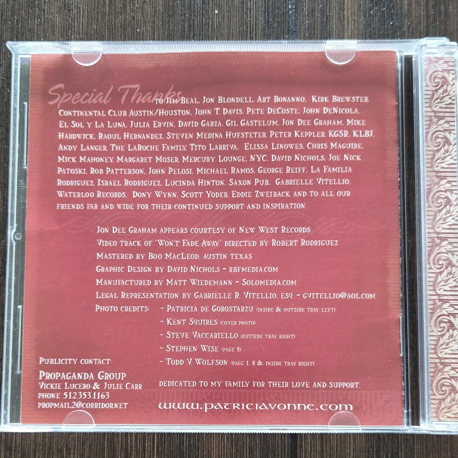 Patricia Vonne Signed CD 2003 Bandolera Records Rock & Pop with Booklet, изображение 4