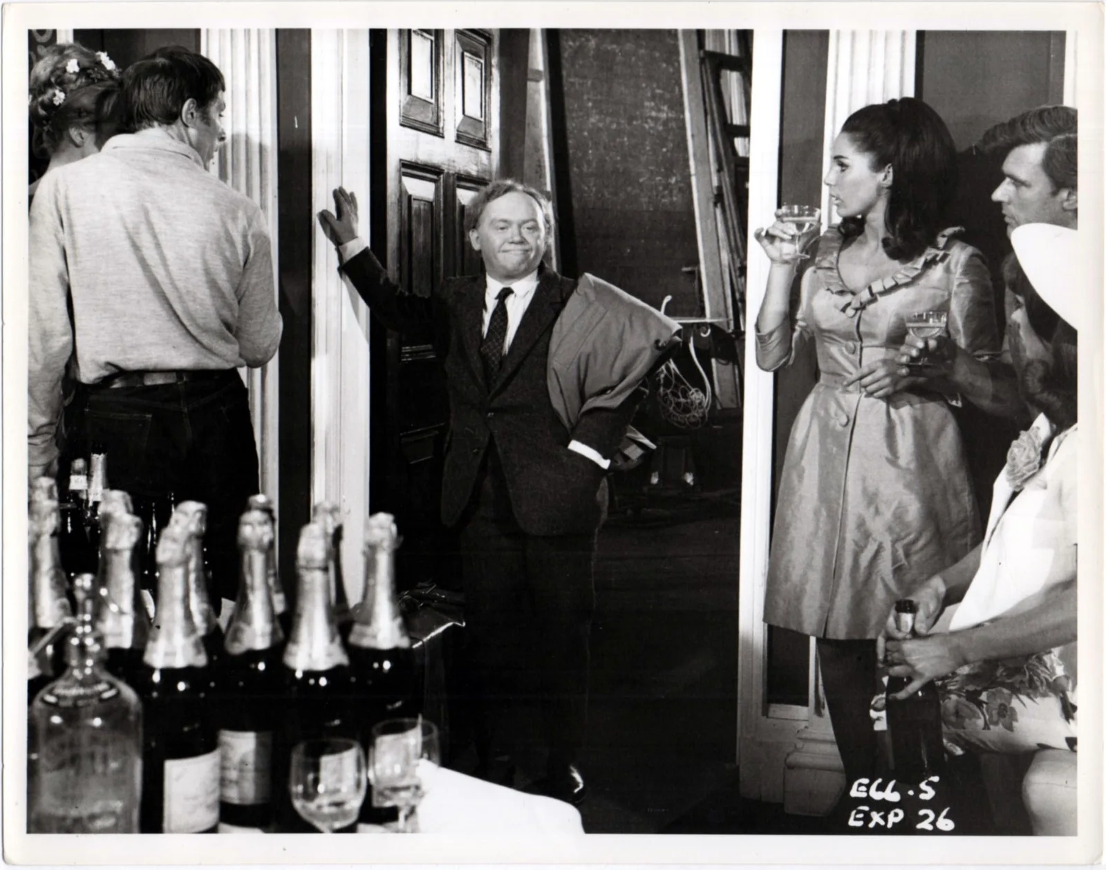 MISTER TEN PER CENT 1962 Charlie Drake, Wanda Ventham 6 10x8 STILLS, image 4