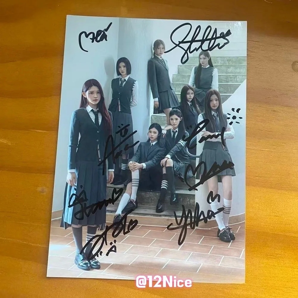 Hearts2Hearts JIWOO CARMEN YUHA STELLA JUUN A-NA IAN YE-ON Autographed Photo, изображение 3