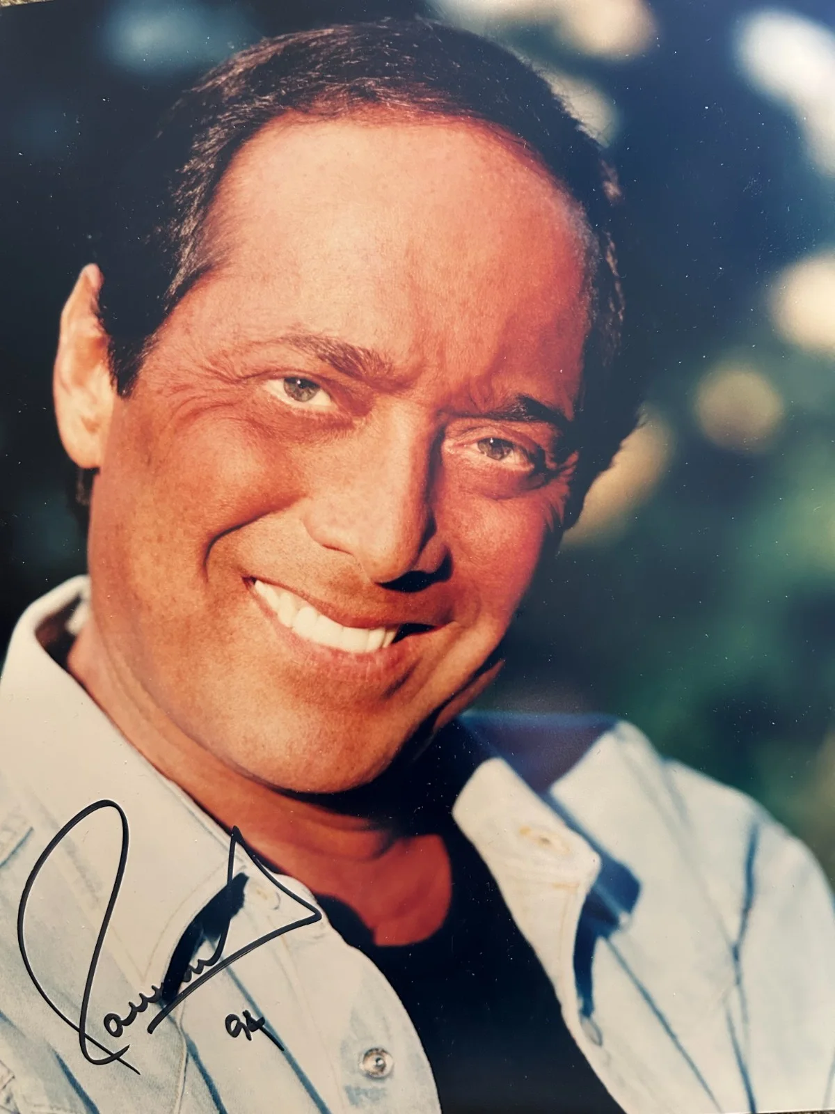 Paul Anka — Authentic Paul Anka signed color photograph, composer of the Tonight Show Theme