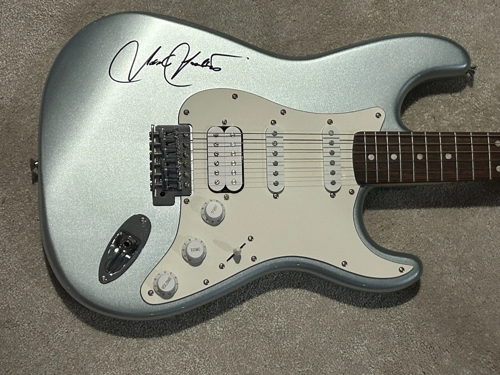 Jonny Lang Signed Guitar Autographed Extremely Rare Signature Johnny Langseth, изображение 2