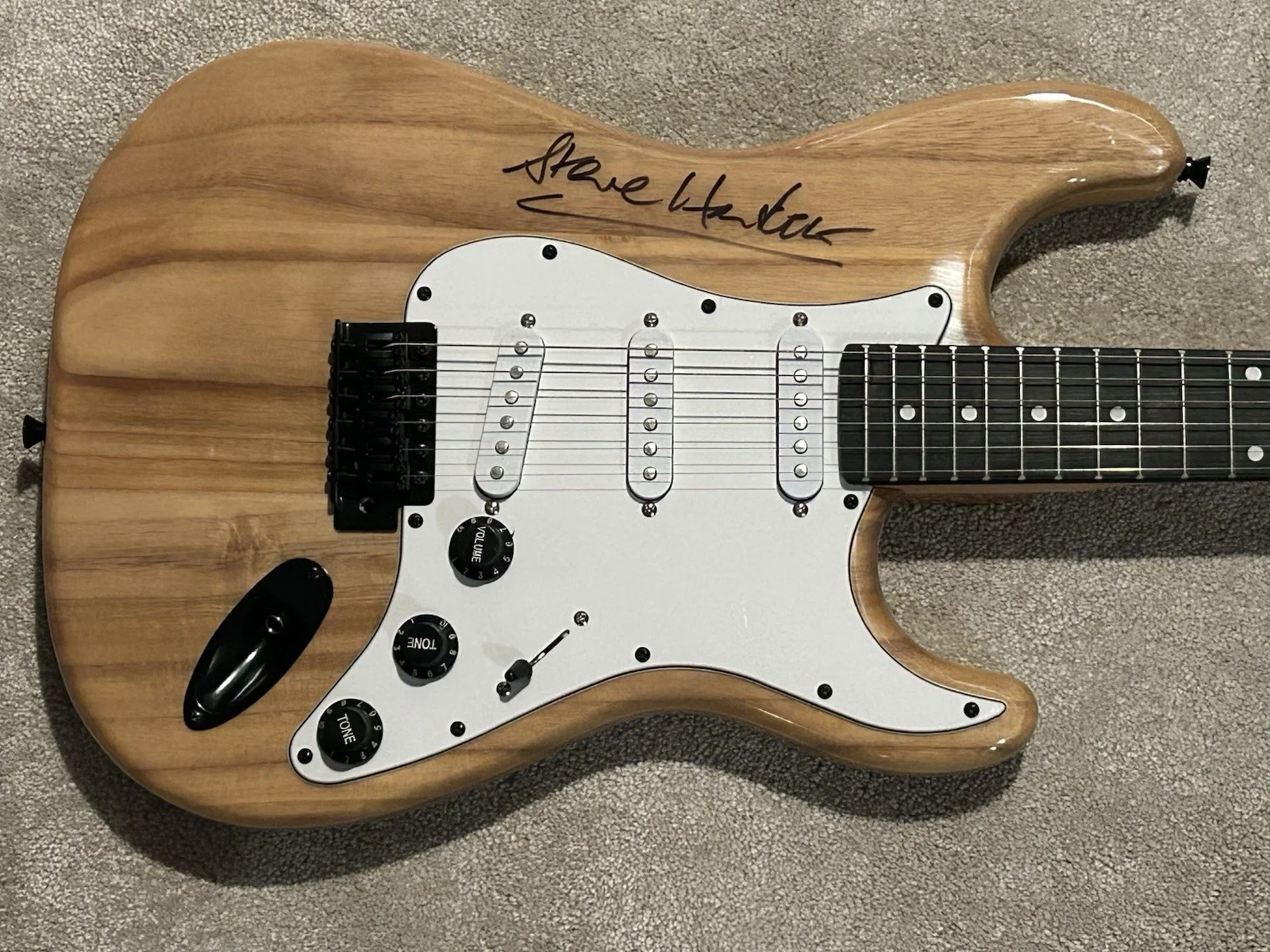 Steve Hackett Signed Guitar Autographed Genesis, image 2