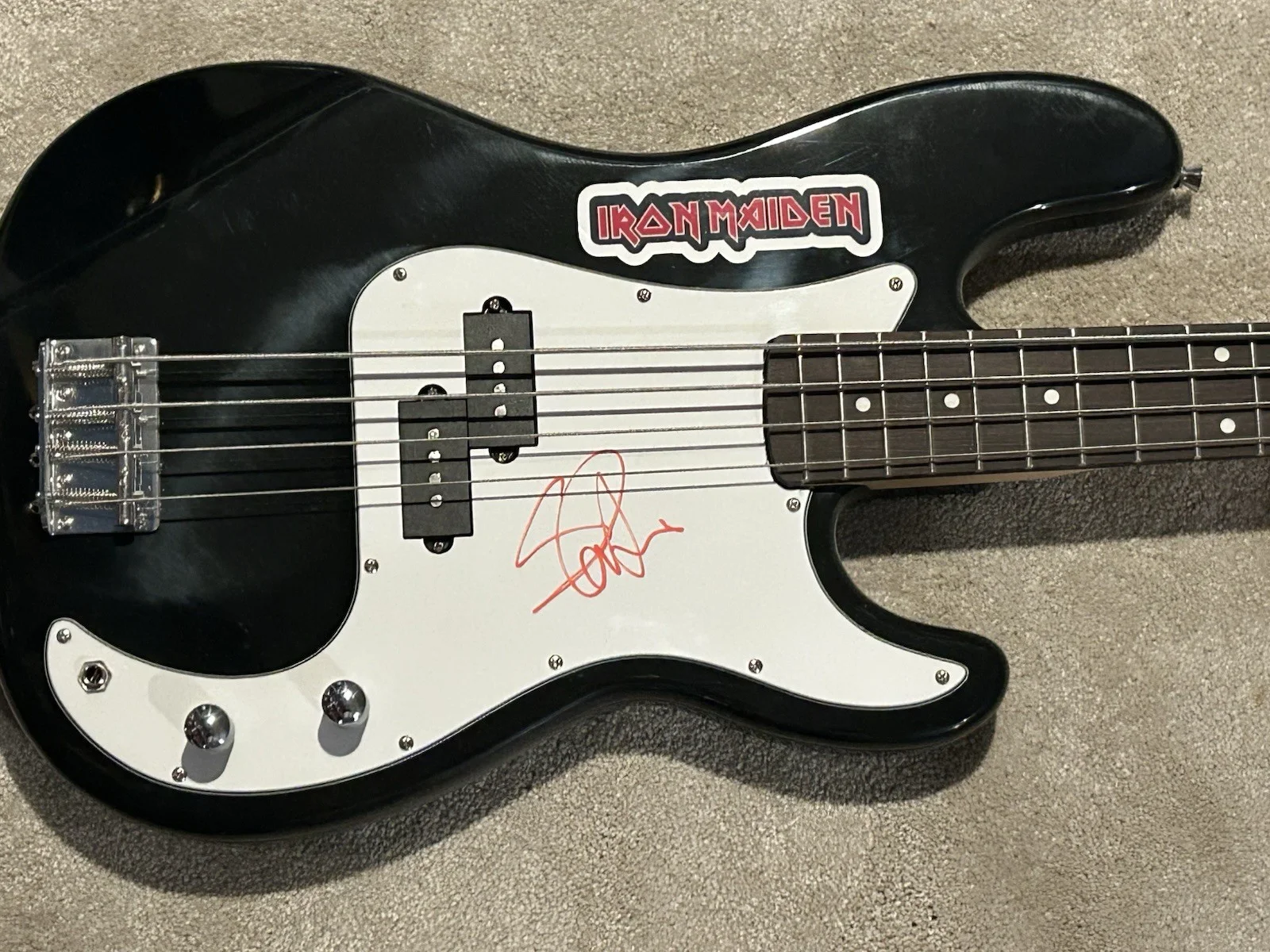Steve Harris Signed Bass Guitar Autographed Iron Maiden, image 2