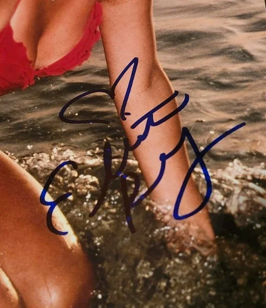 Elizabeth Berkley Saved by the Bell sexy signed autographed 8x10. Beckett cert, image 2
