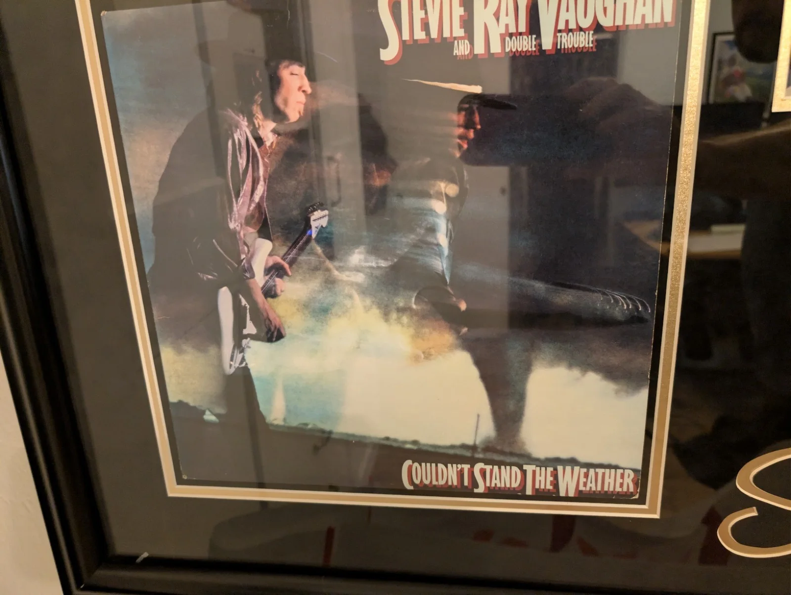 Starbilias Autographed Stevie Ray Vaughan Photo With Album Framed, image 4