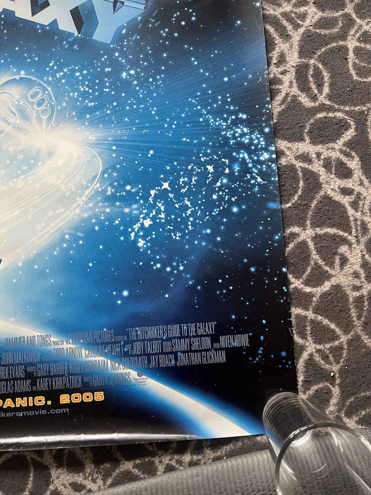 Hitchhikers Guide To The Galaxy Quad Cinema Poster Rolled Not Folded, изображение 2