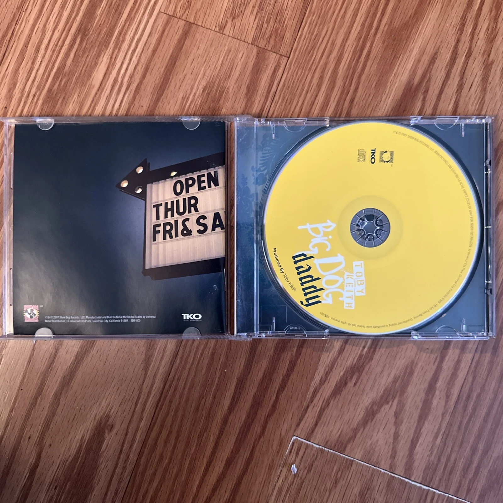 Toby Keith Autographed "Big Dog Daddy" CD Booklet Signed, image 4