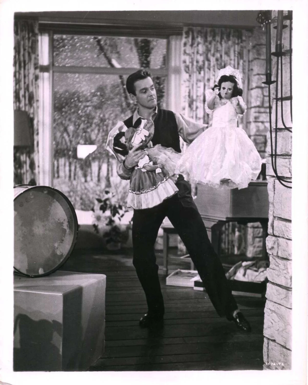 EVERYTHING I HAVE IS YOURS 1952 Marge & Gower Champion 6 10x8 STILLS, image 5