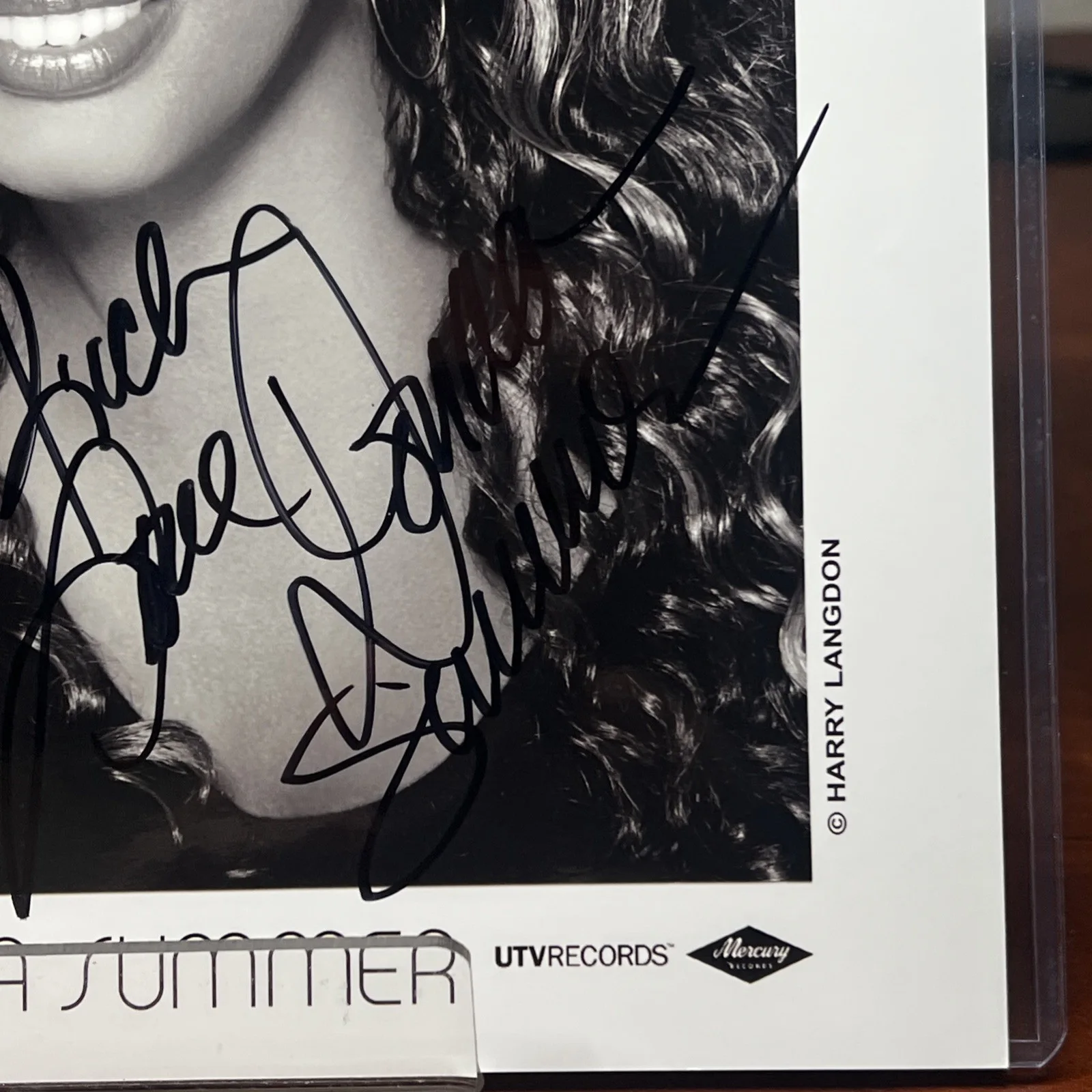 Donna Summer REAL hand SIGNED 8x10" Photo COA Autographed Queen of Disco, image 4