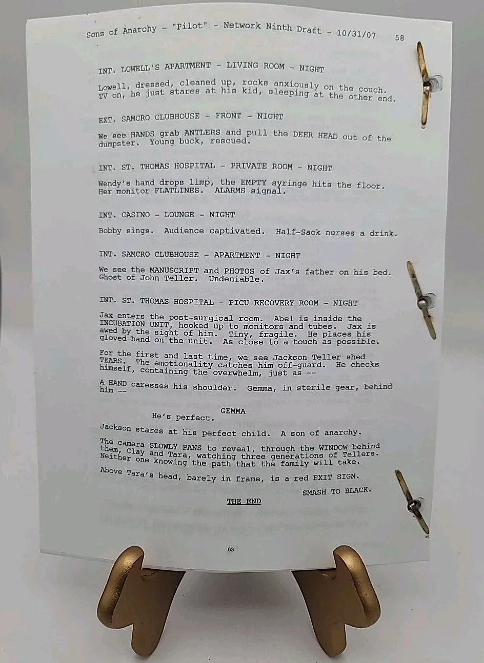 Charlie Hunnam, Katey Sagal, Mark Boone Jr — Sons of Anarchy Pilot Script Signed Charlie Hunnam Katey Sagal Mark Boone Jr TV, image 3
