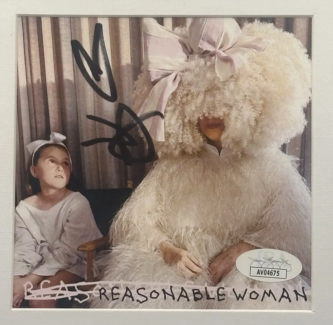 SIA REASONABLE WOMAN SIGNED CD AUTOGRAPHED FRAMED & MATTED JSA COA AV04675 RARE, изображение 2