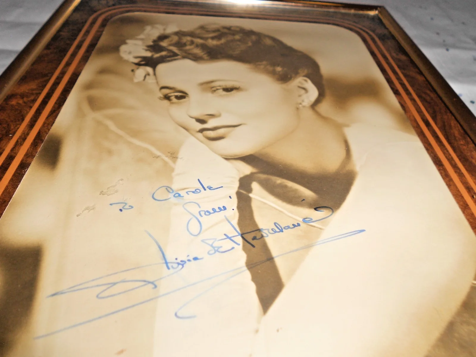 Autographed 6x8 Photo Olivia de Havilland Signed, image 2