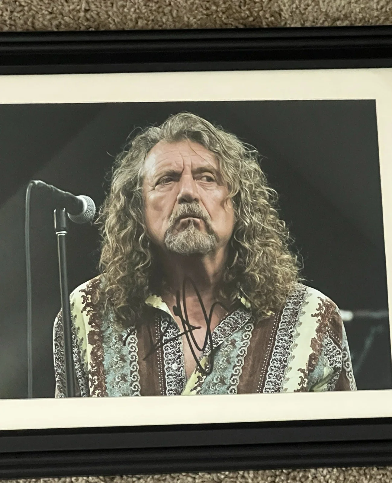 ROBERT PLANT Led Zeppelin Autographed 8 X 11.5 signed Framed Photo Legend, image 3