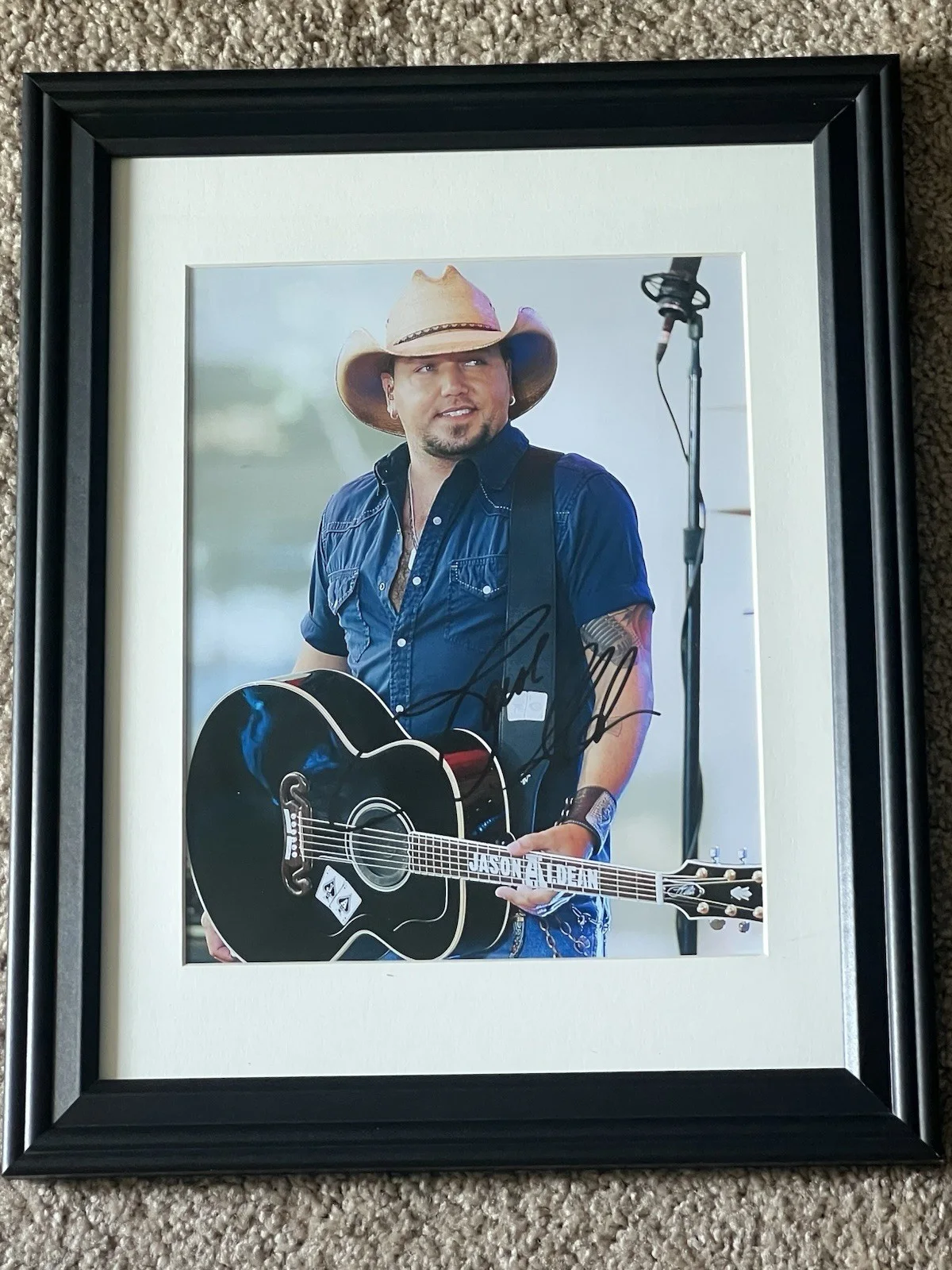 JASON ALDEAN Autographed 8 X 11.5 signed Photo Nicely Framed Country Music, изображение 2