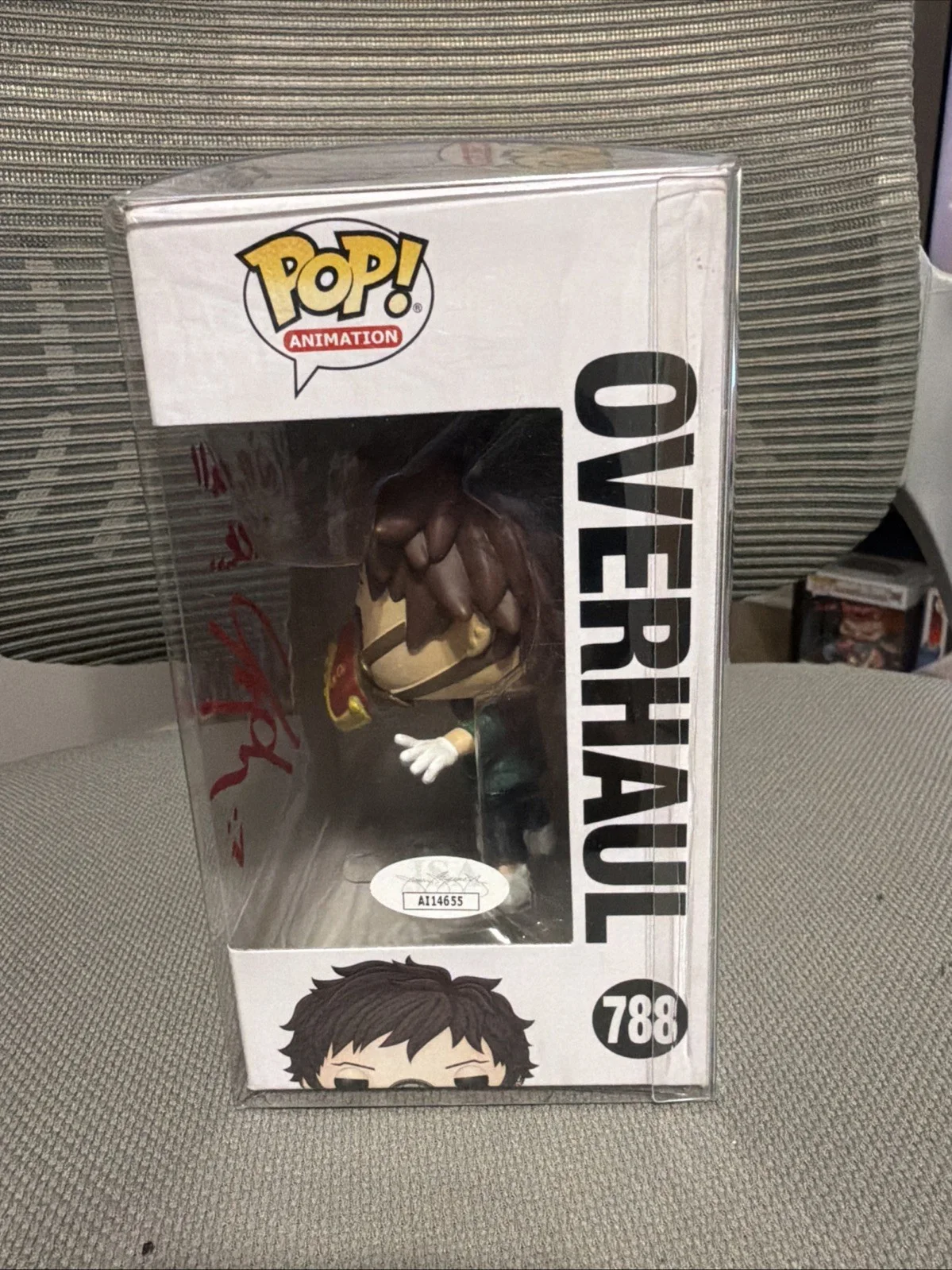 KELLEN GOFF — KELLEN GOFF Signed MY HERO ACADEMIA OVERHAUL FUNKO POP Vinyl JSA COA, изображение 3
