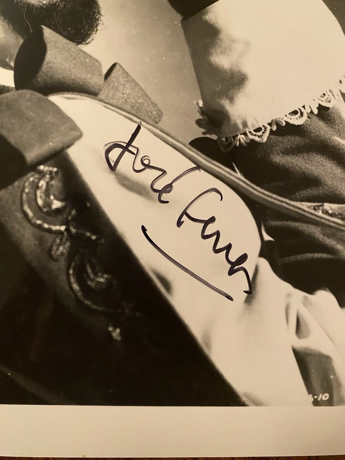 Jose Ferrer — Jose Ferrer Signed Autographed 8x10 Photo With COA Cyrano De Bergerac RARE, image 2